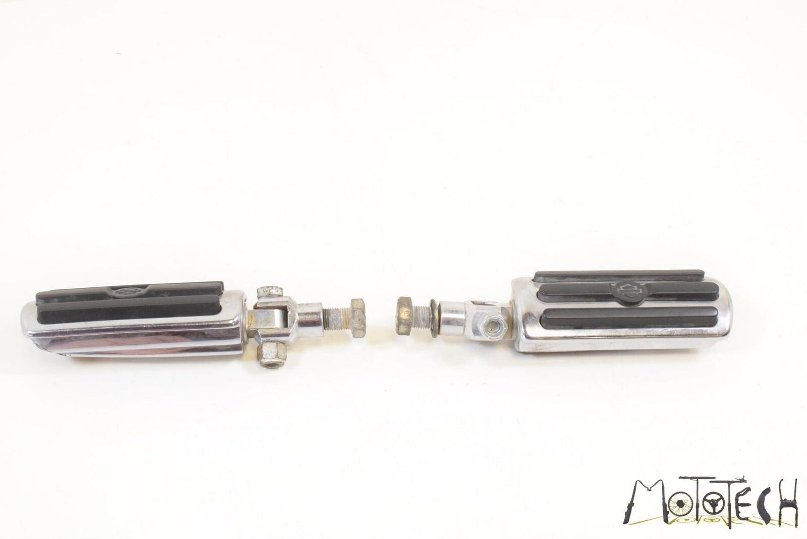 1991 Harley Touring FLHTC Electra Glide Highway Bar Footpeg SET {{ shop.shopifyCountryName }} - Mototech271