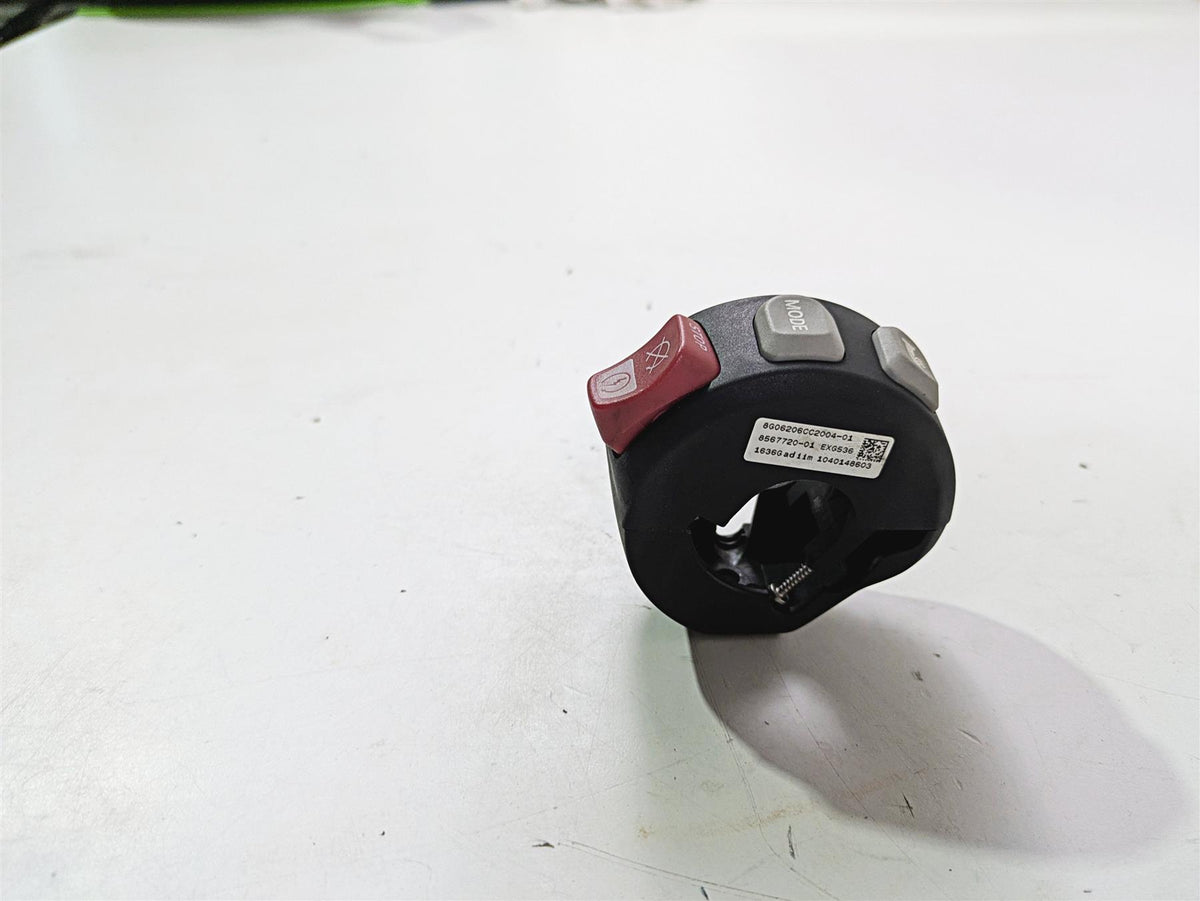 2017 BMW F800GS Adv K75 Right Hand Control Switch Grip Heater 61318567720 {{ shop.shopifyCountryName }} - Mototech271