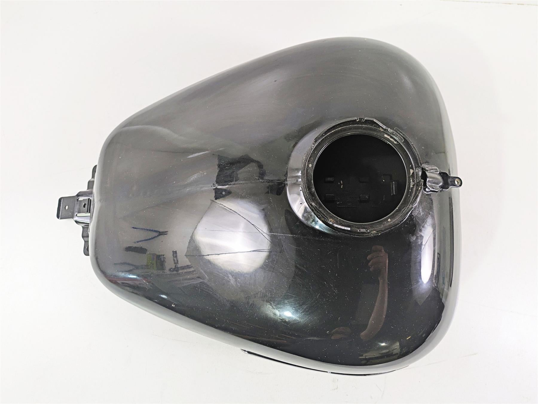 2021 Harley Touring FLTRX Road Glide Fuel Gas Petrol Tank - No Dent 61356-08 {{ shop.shopifyCountryName }} - Mototech271