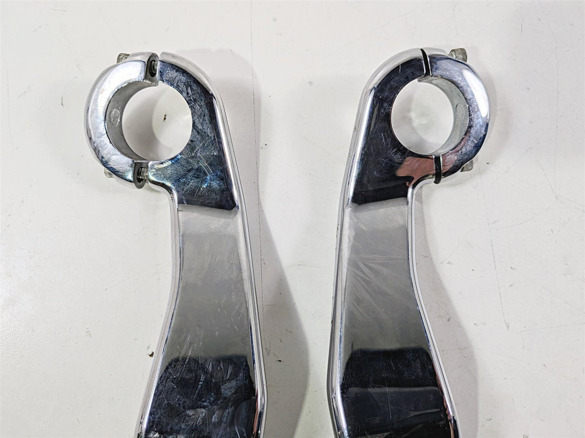 2015 Harley Touring FLTRUSE CVO Road Glide Chrome Front Fairing Mount 47200261-Mototech271