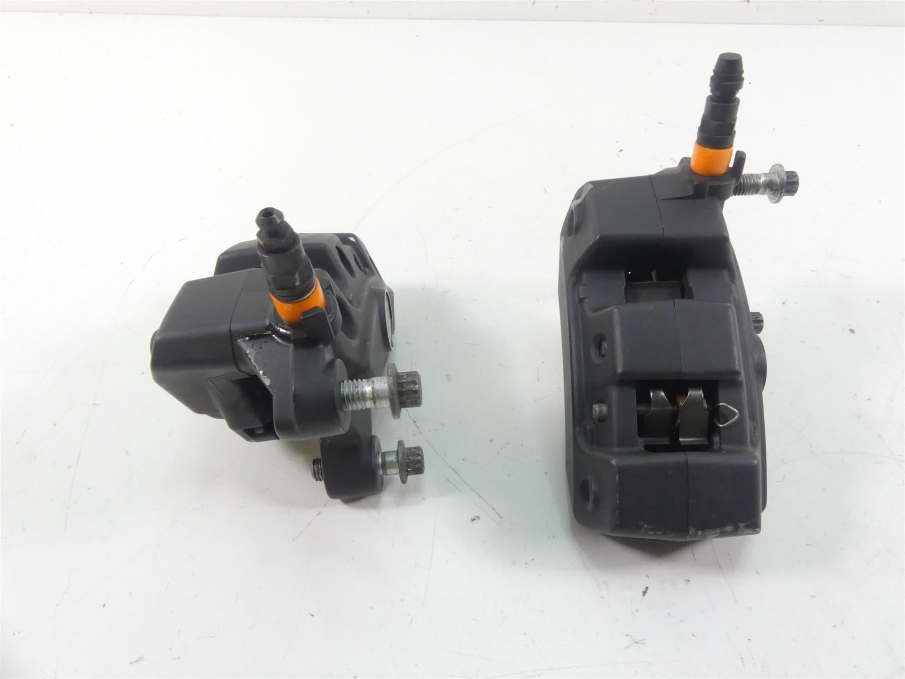 2012 Harley Touring FLHTP Electra Glide Front Brake Calipers 43027-08 44023-08 {{ shop.shopifyCountryName }} - Mototech271