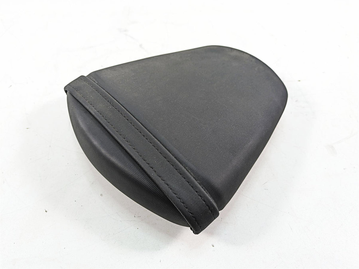 2022 Suzuki GSXR 750 Rear Passenger Seat Pillion 45300-14J11-P3H {{ shop.shopifyCountryName }} - Mototech271