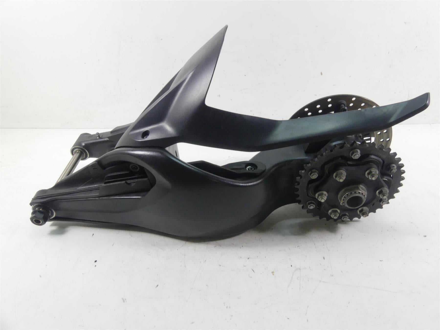 2015 KTM 1290R Super Duke Swingarm Swing Arm Suspension & Axle 6130403004433 {{ shop.shopifyCountryName }} - Mototech271