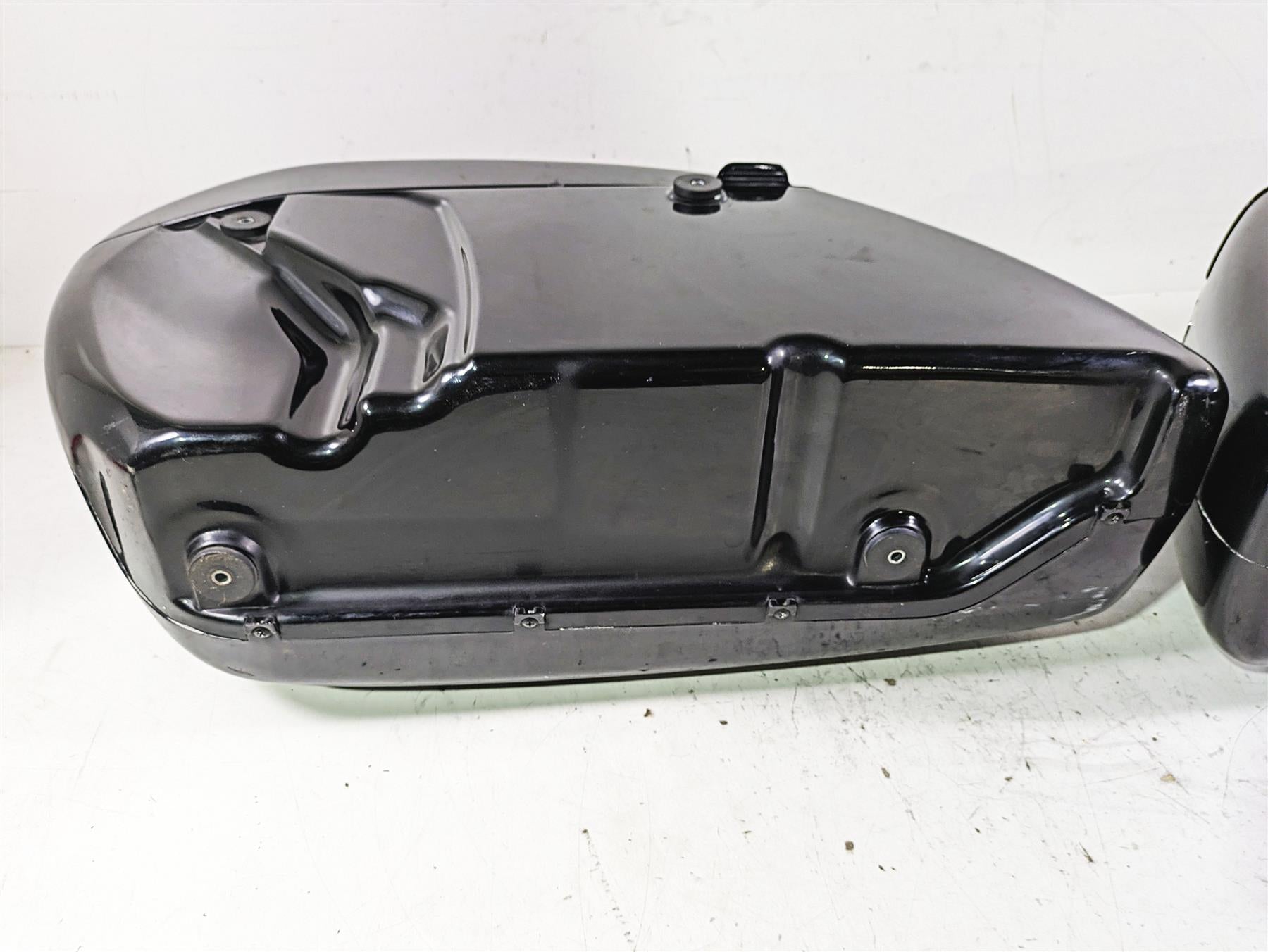 1998 Honda GL1500 Valkyrie Tour Saddlebag Saddle Bag Set 81224-MZ0