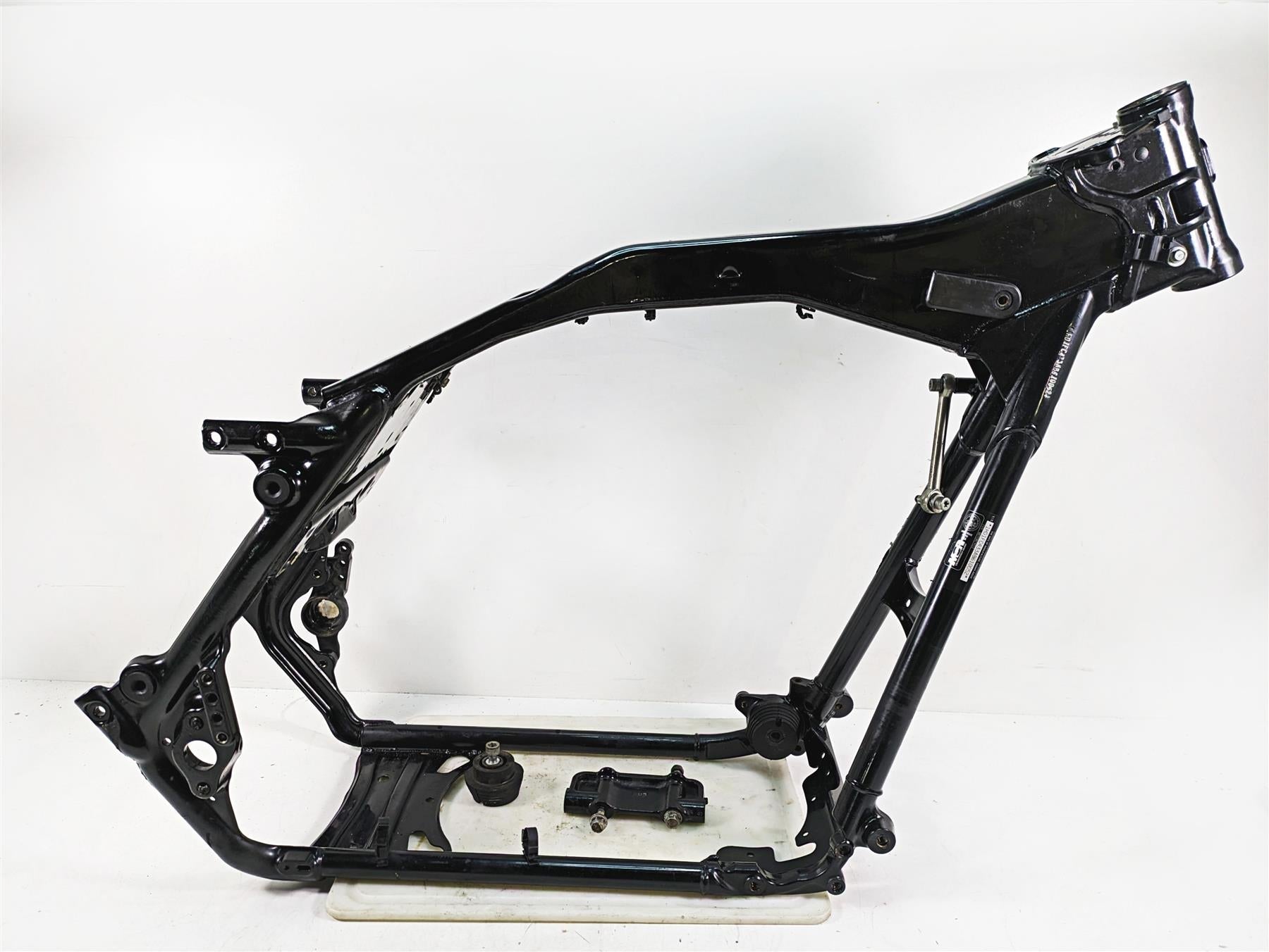 2010 Harley Touring FLHTCU Electra Glide Straight Main Frame Chassis With Clean Texas Title. 47900-11BHP {{ shop.shopifyCountryName }} - Mototech271