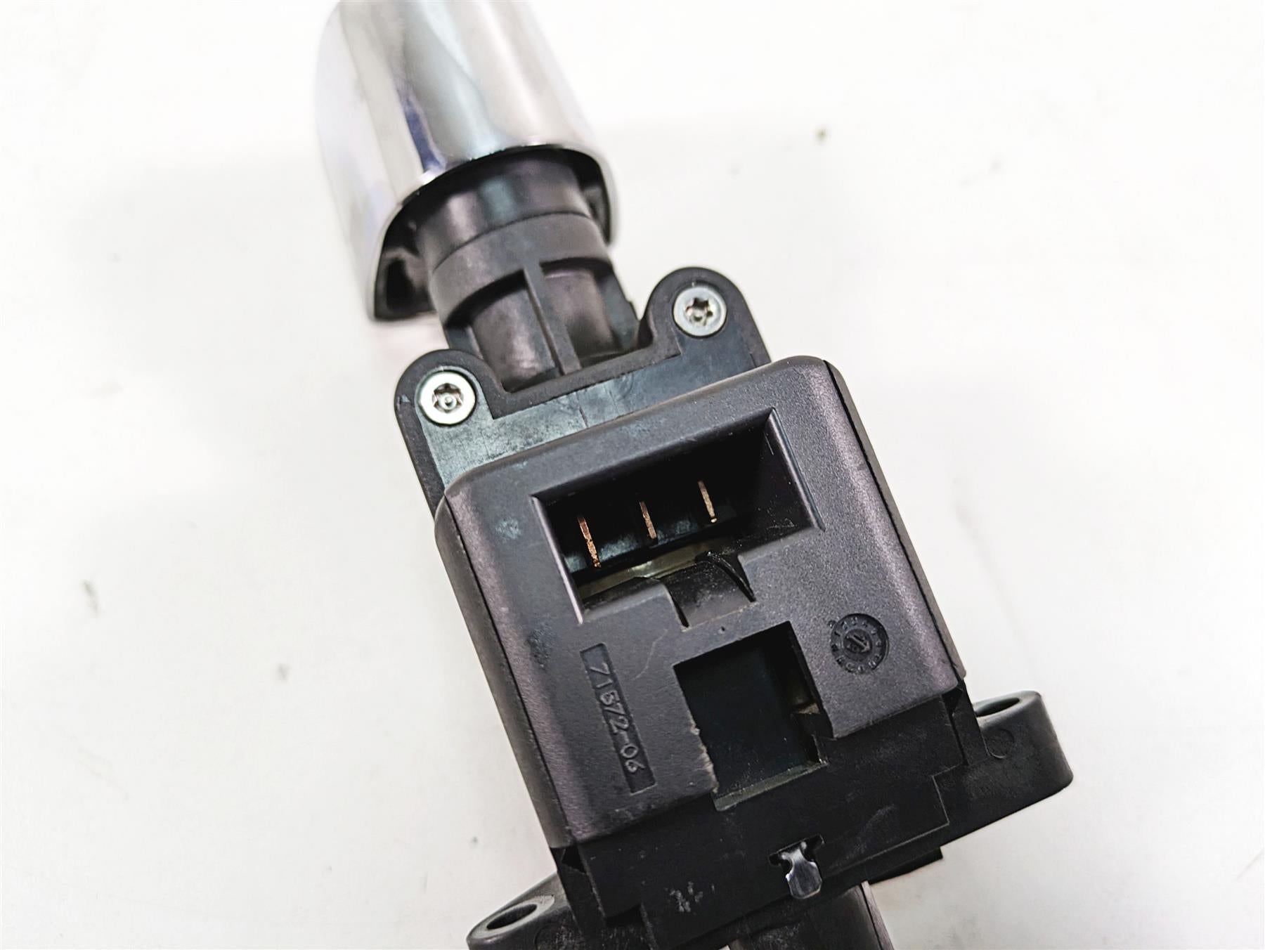 2011 Harley Touring FLTRU Road Glide Ignition Switch Key Set 71572-06 {{ shop.shopifyCountryName }} - Mototech271