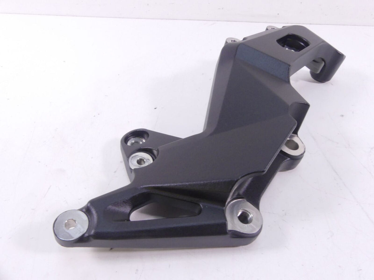 2013 Mv Agusta F4RR Left Frame To Swingarm Bracket Mount Wall 8AC0B3477 {{ shop.shopifyCountryName }} - Mototech271