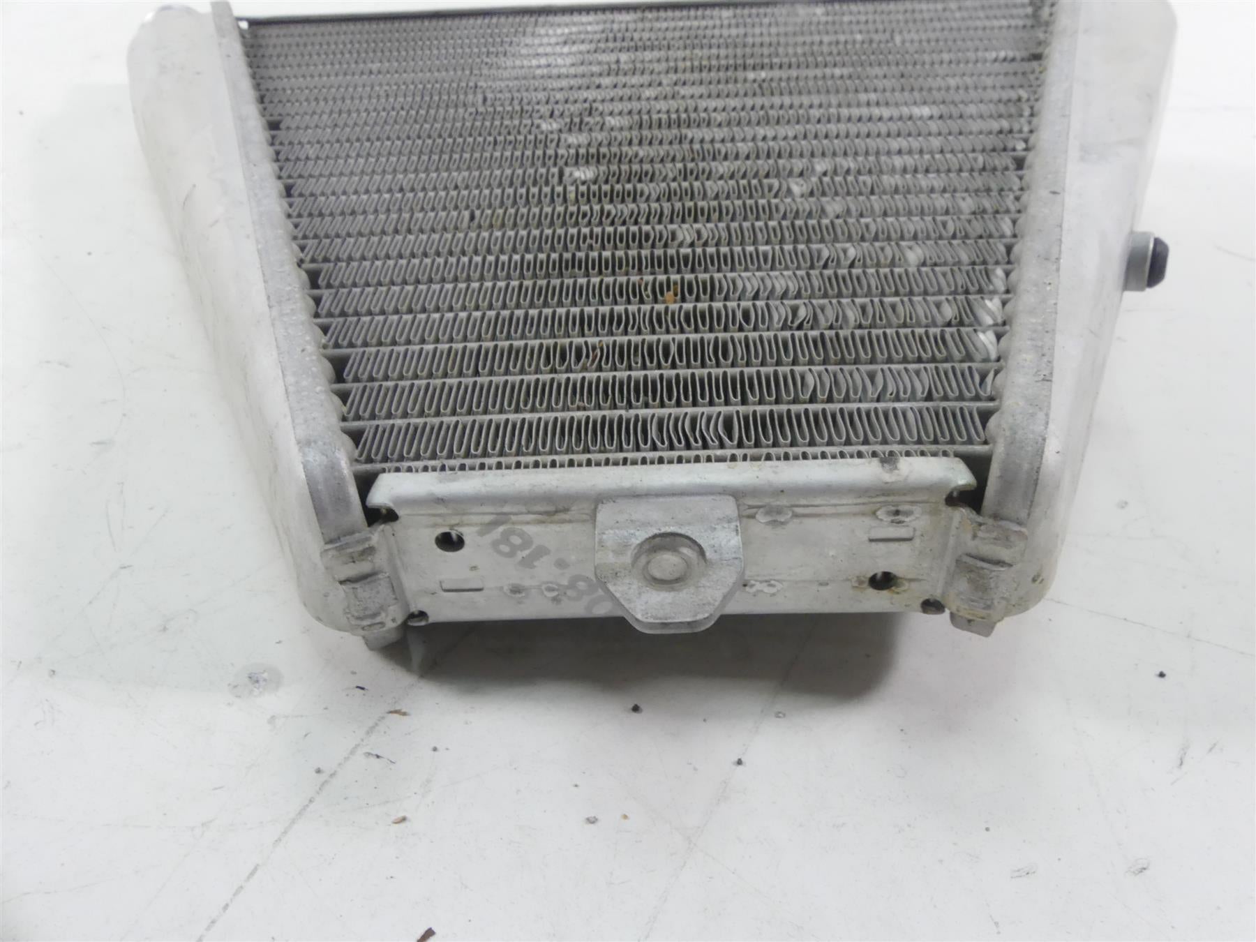 2020 Ducati Panigale V2 Lower Coolant Radiator - Straight No Leaks 54840972B {{ shop.shopifyCountryName }} - Mototech271