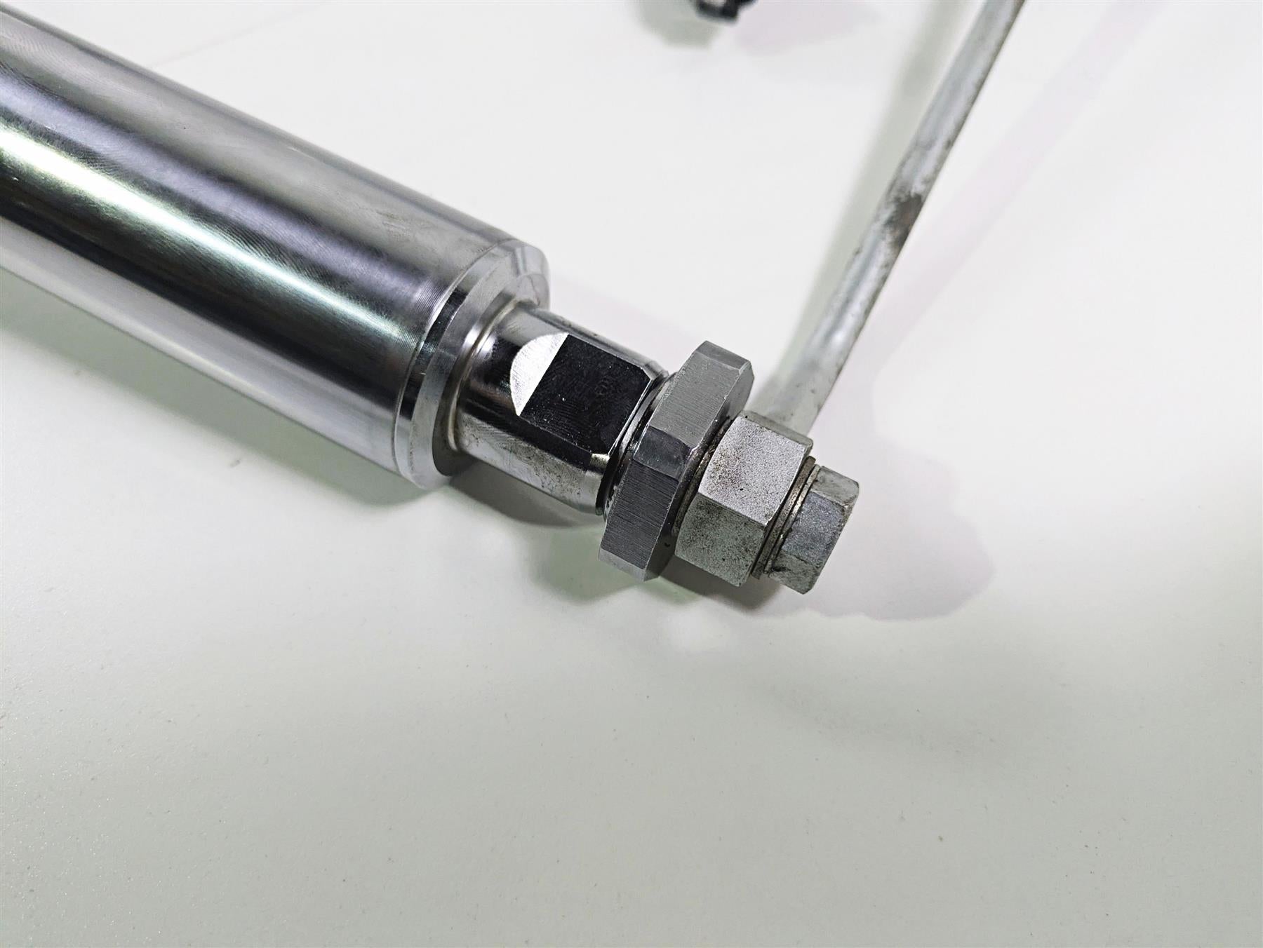 1996 Harley Touring FLHTCUI Electra Glide Straight Showa Front Forks 45863-84 {{ shop.shopifyCountryName }} - Mototech271