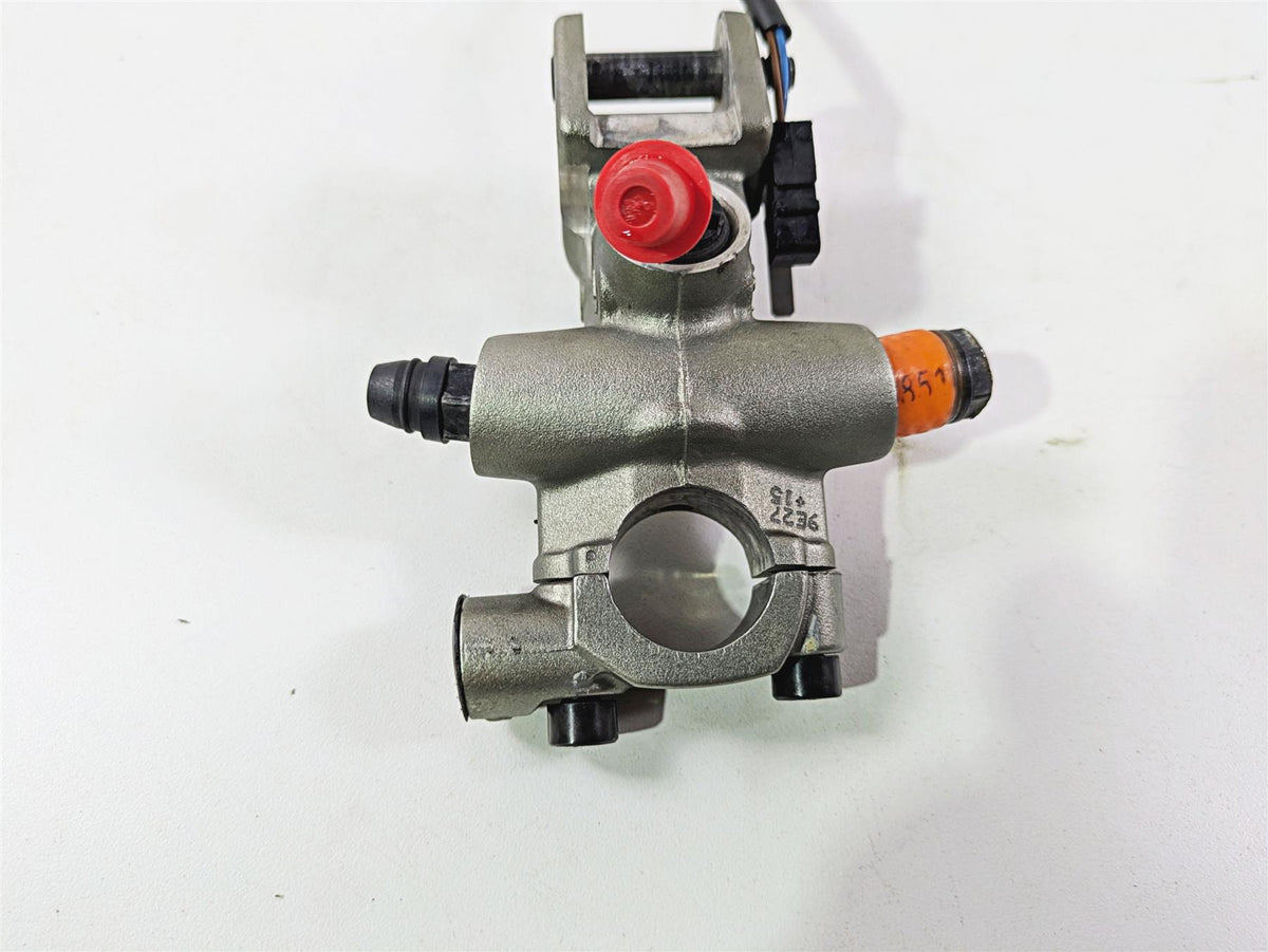 2010 Ducati Streetfighter 1098 S Clutch Radial Master Cylinder - Read 63040481A {{ shop.shopifyCountryName }} - Mototech271