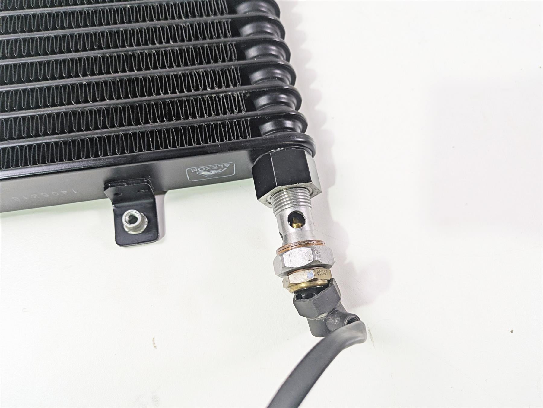 2013 Triumph Bonneville Oil Cooler & Lines Hoses Set T1210228 {{ shop.shopifyCountryName }} - Mototech271