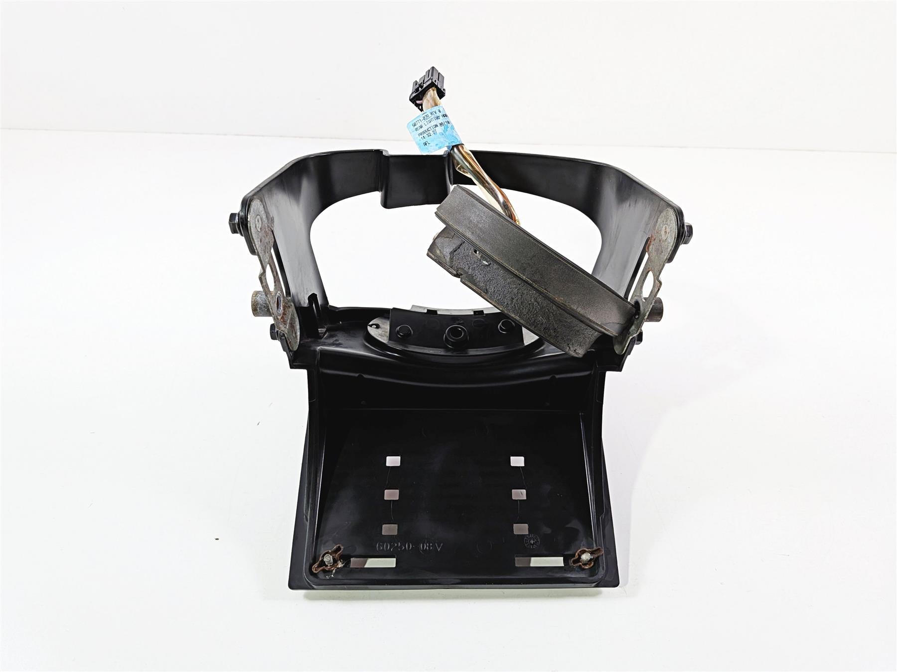 2011 Harley FXDF Dyna Fat Bob Rear Taillight & Plate Holder 60250-08A {{ shop.shopifyCountryName }} - Mototech271