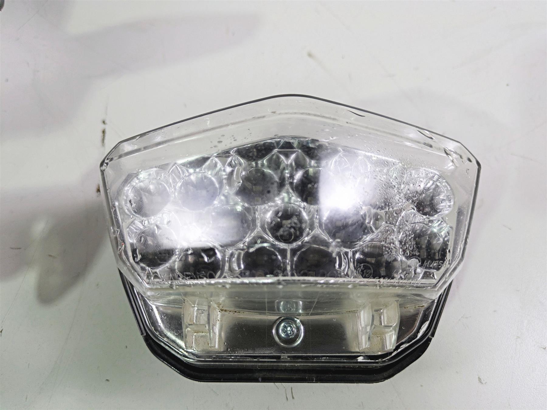 2020 Suzuki V-Strom 1050 XT Plate Holder Blinker Taillight Set -Read 35710-31JA0 {{ shop.shopifyCountryName }} - Mototech271