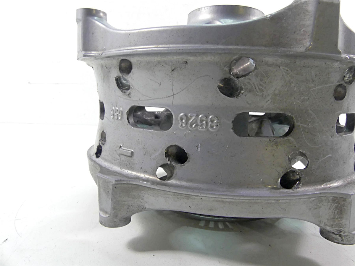 2014 BMW R1200GS K50 19x3 Spoke Front Wheel Hub Silver 36318526657 {{ shop.shopifyCountryName }} - Mototech271