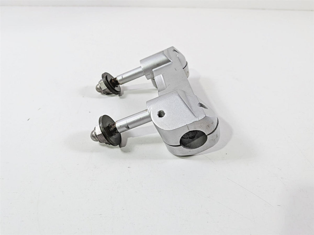 2006 Yamaha XVZ1300 Royal Star Handle Bar Riser Holder Carrier 1D6-23442-00 {{ shop.shopifyCountryName }} - Mototech271