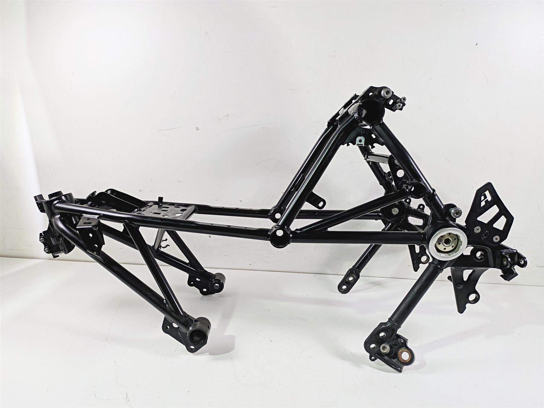 2015 BMW R1200 GS Adv K51 Straight Black Frame Chassis & Seat Mounts With Clean Tennessee Title 46518550714 {{ shop.shopifyCountryName }} - Mototech271