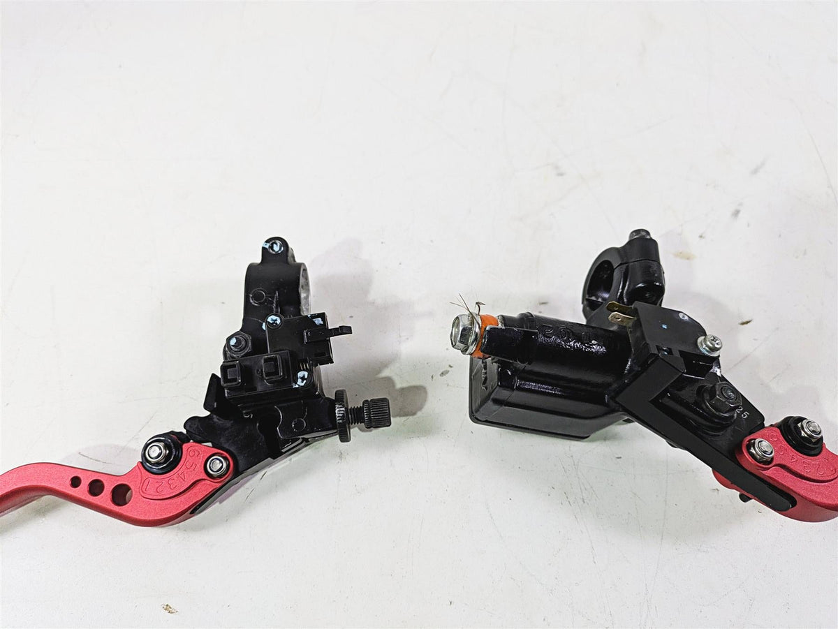 2021 Kawasaki Z125 Pro Front Brake Master Cylinder & Clutch Perch 43015-0680 {{ shop.shopifyCountryName }} - Mototech271