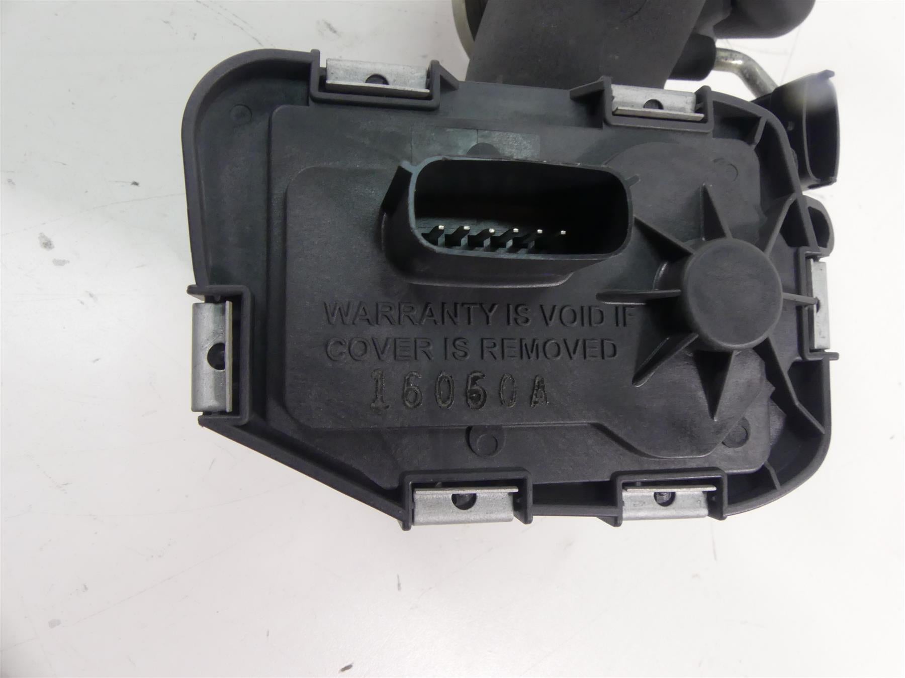 2016 Harley Touring FLTRX Road Glide Throttle Body Bodies Fuel Inject 27685-11 {{ shop.shopifyCountryName }} - Mototech271