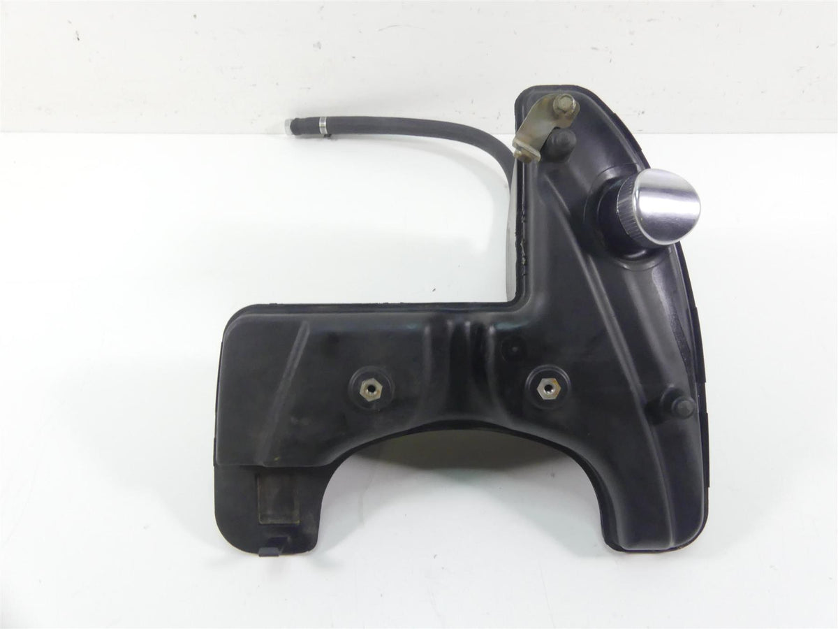 2006 Harley Sportster XL1200 Custom Plastic Oil Tank & Dipstick 62888-04B {{ shop.shopifyCountryName }} - Mototech271