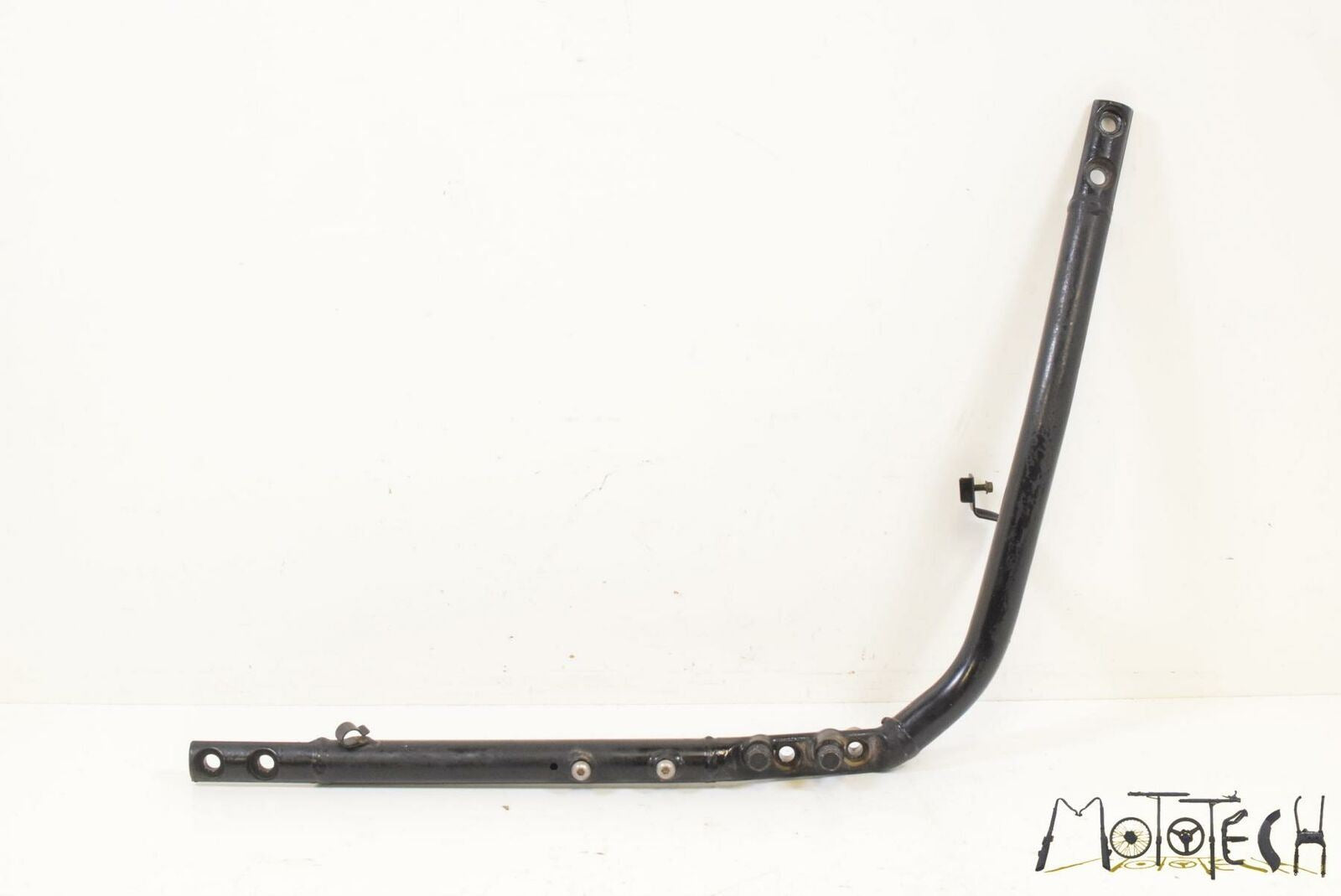 2002 Yamaha XVS1100 V-Star Classic Right Frame Down Tube Rail 5EL-21150-00-00 {{ shop.shopifyCountryName }} - Mototech271
