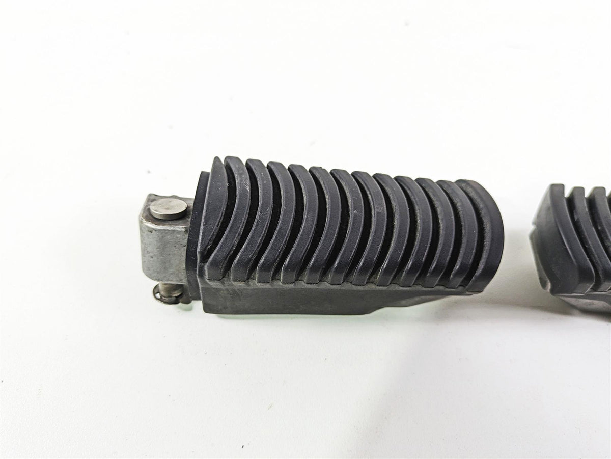2006 BMW R1200GS K255 Adv Rear Passenger Footpeg Foot Peg Set - Read 46717664225 {{ shop.shopifyCountryName }} - Mototech271