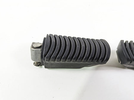2006 BMW R1200GS K255 Adv Rear Passenger Footpeg Foot Peg Set - Read 46717664225 {{ shop.shopifyCountryName }} - Mototech271