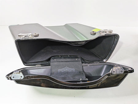 2006 Harley Touring FLHTCU SE CVO Electra Glide Saddlebag Set Majestic 90654-06-Mototech271