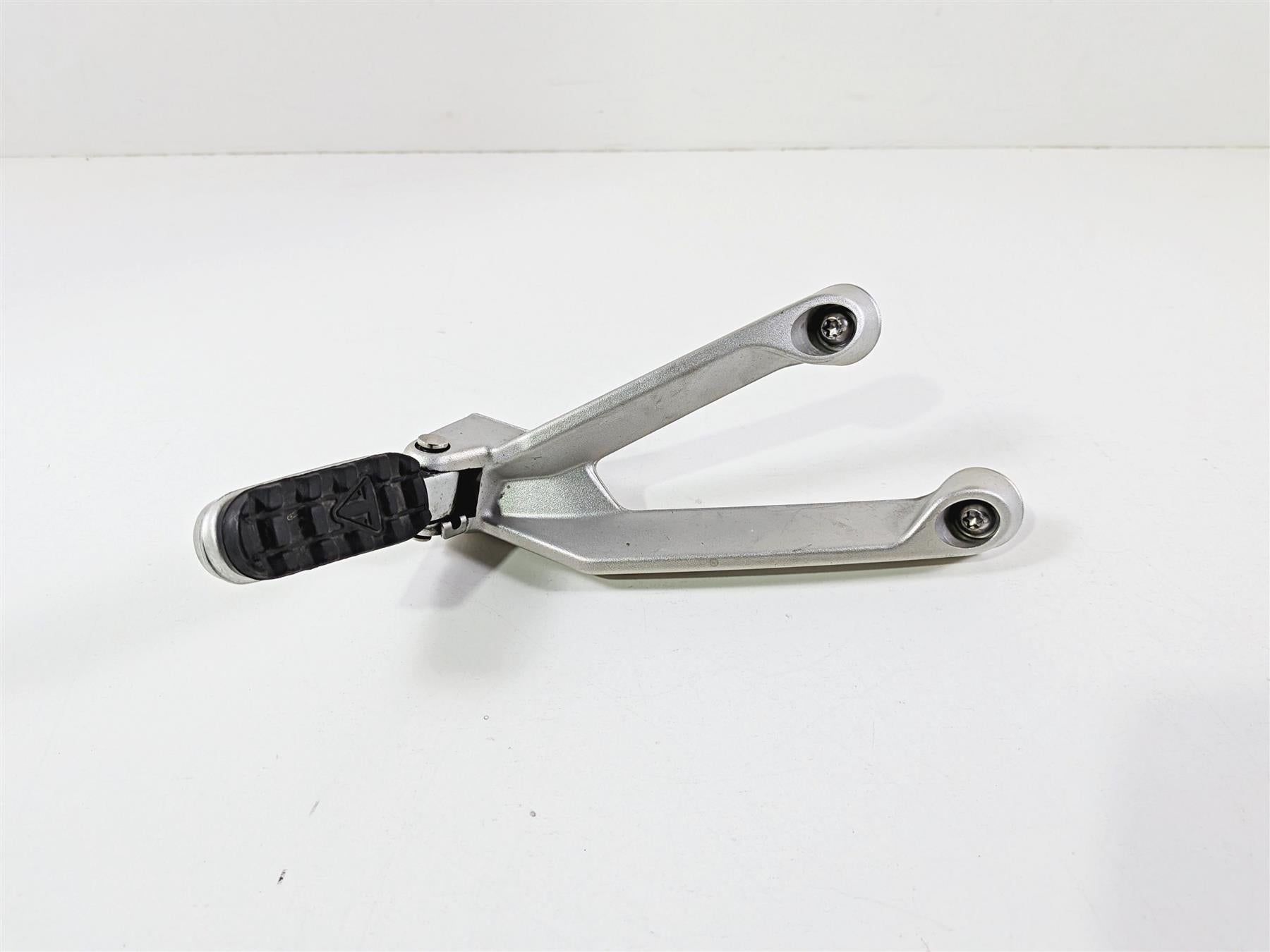 2022 Triumph Tiger 900 GT Pro Left Rear Passenger Foot Peg T2082284 {{ shop.shopifyCountryName }} - Mototech271