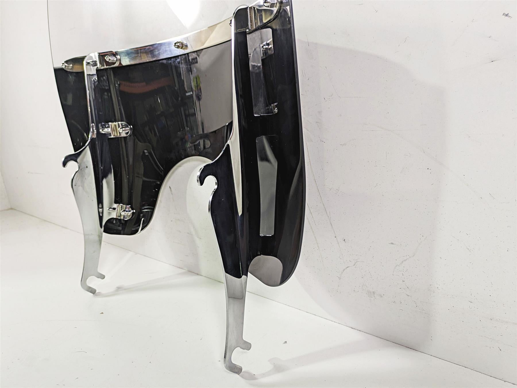 2019 Harley FLHCS Softail Heritage Windshield Wind Shield Screen - Read 57400340 {{ shop.shopifyCountryName }} - Mototech271
