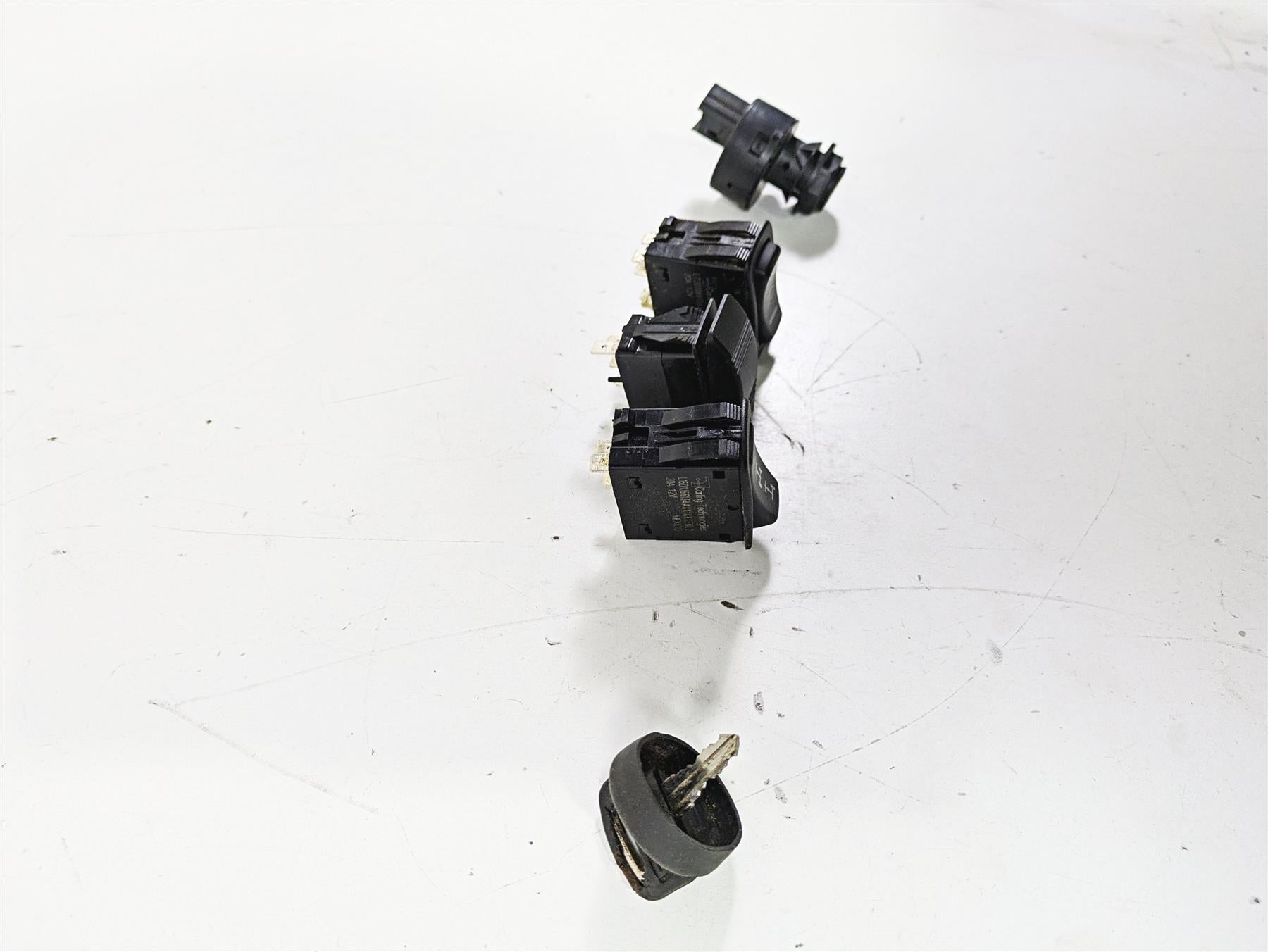 2022 Polaris Ranger 1000 Premium Ignition Light Awd Switch & Key Set 4015033 {{ shop.shopifyCountryName }} - Mototech271