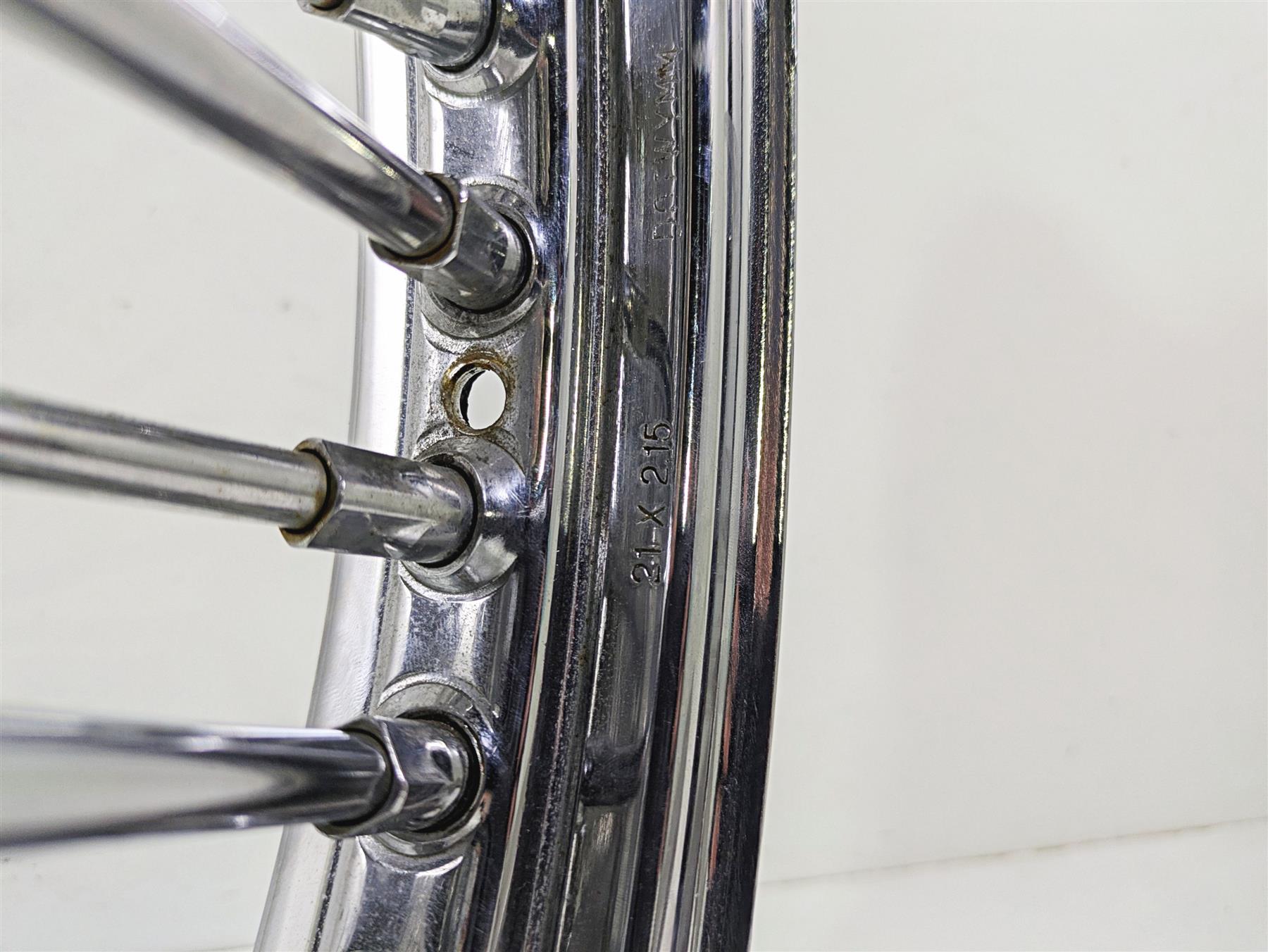 1998 Harley Touring FLHRCI Road King 21x2.15 Front Wheel Fat Spoke - Dent {{ shop.shopifyCountryName }} - Mototech271