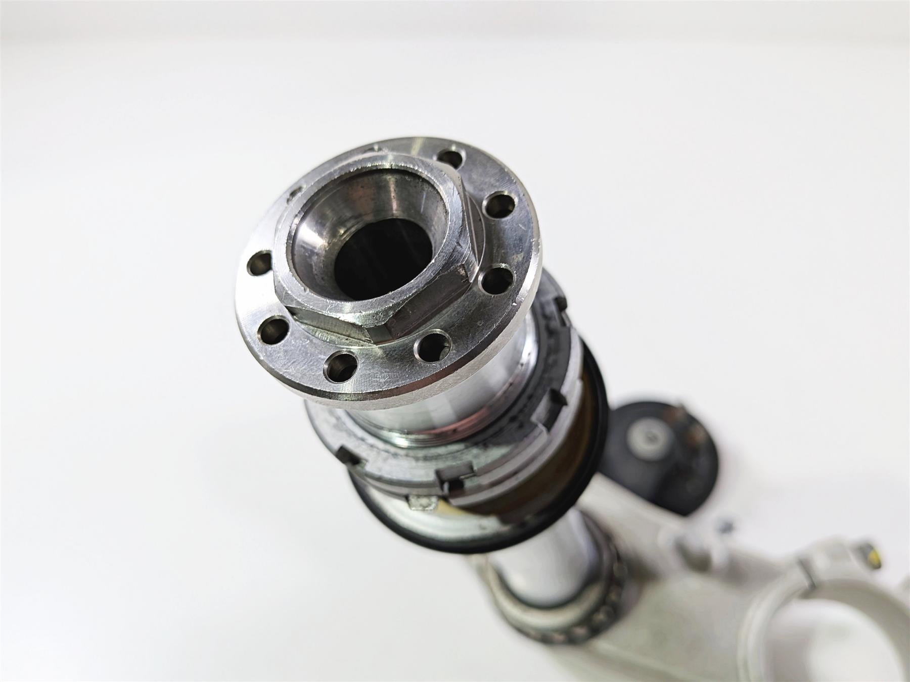 2014 Aprilia RSV4 RR Factory Lower Triple Tree Steering Clamp Ohlins 890848 {{ shop.shopifyCountryName }} - Mototech271