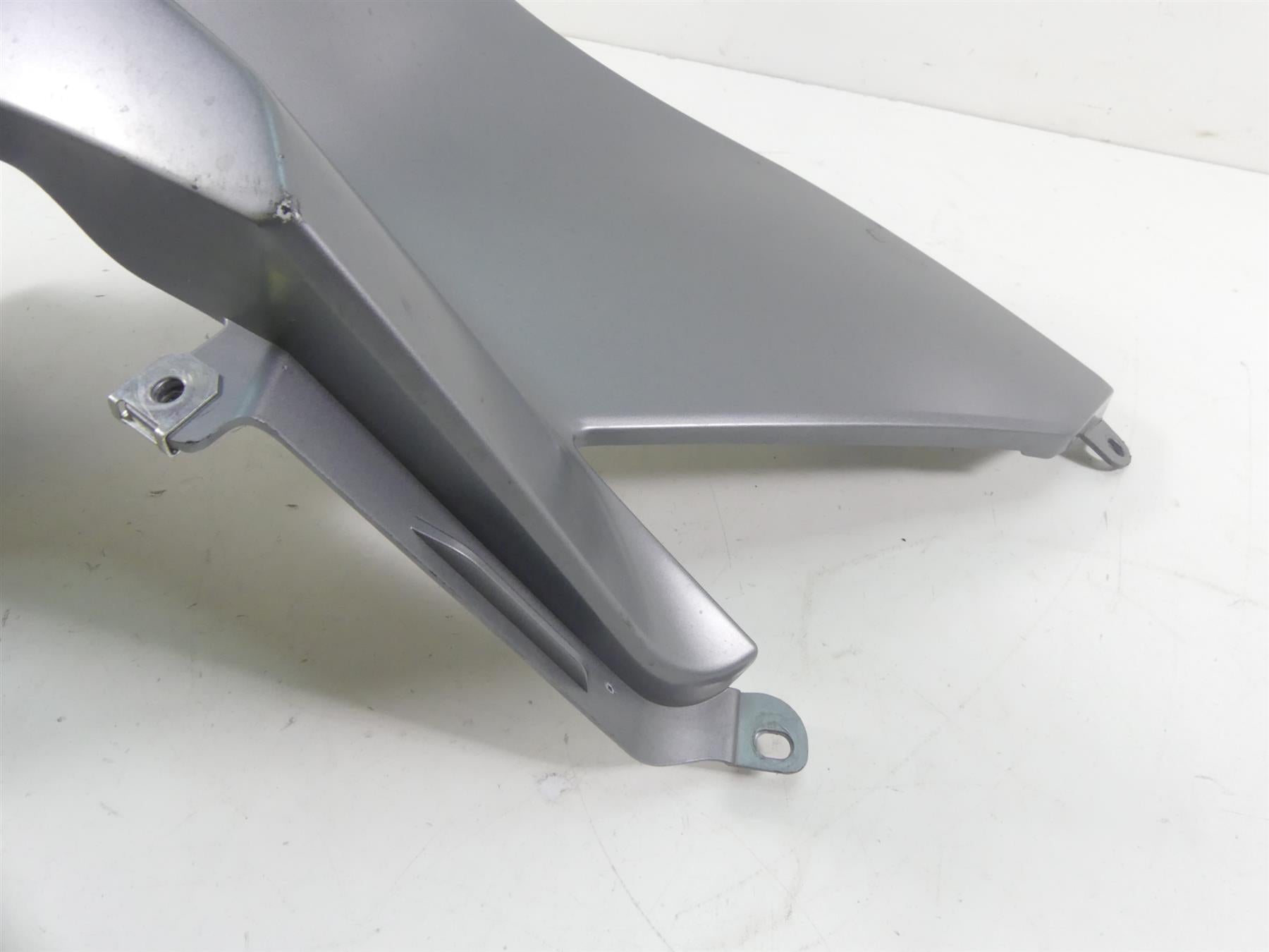 2015 BMW R1200RT K52 Left Side Between Leg Knee Fairing Cover 46638533581 {{ shop.shopifyCountryName }} - Mototech271