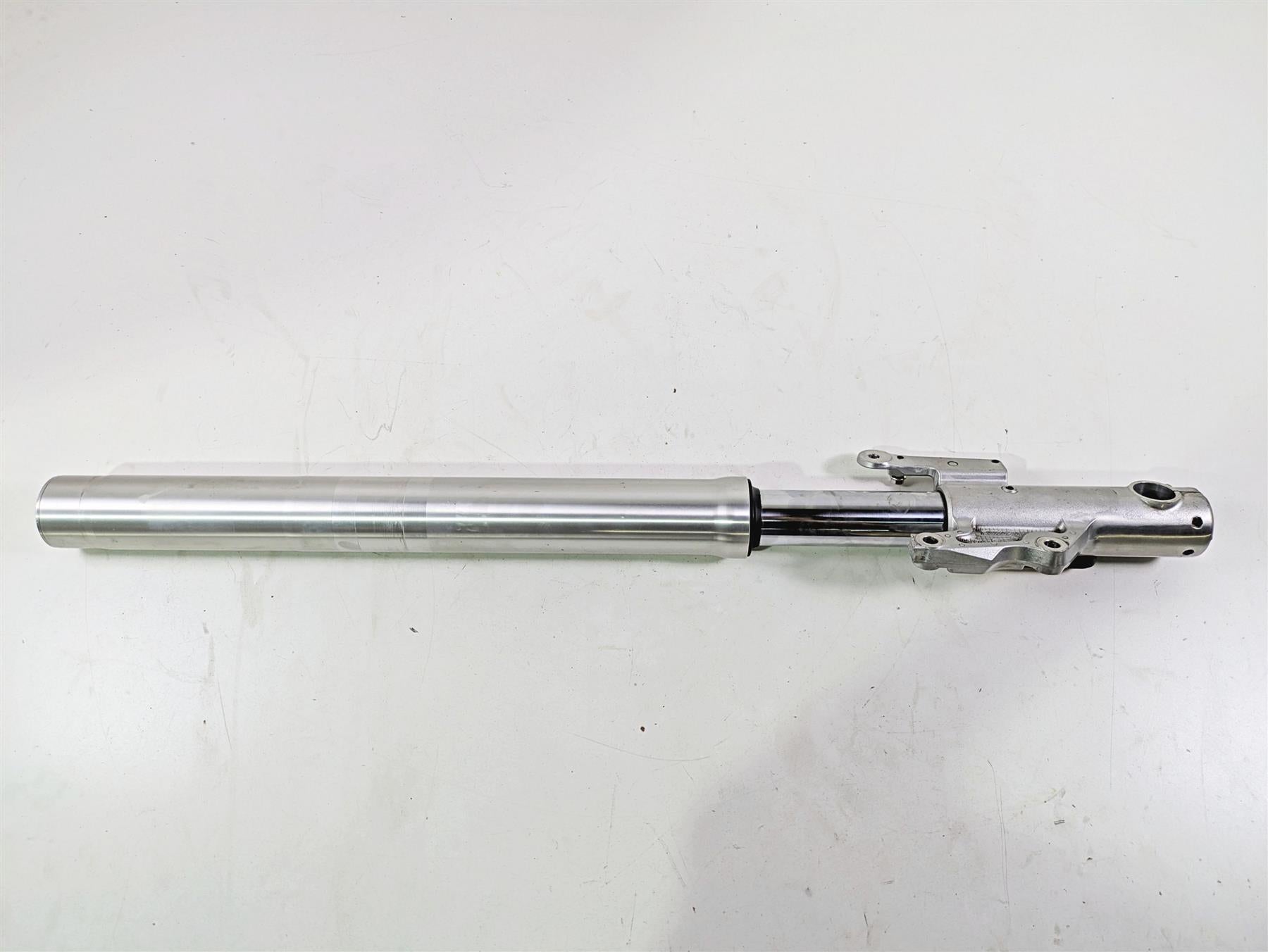 2006 Triumph Rocket 3 Straight Left Front Fork Leg Suspension - Read T2045501 {{ shop.shopifyCountryName }} - Mototech271
