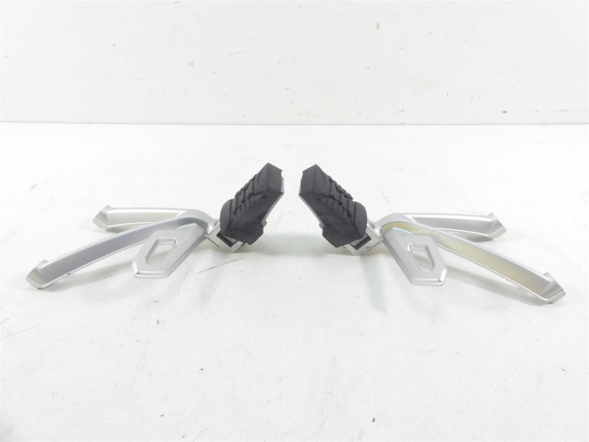2017 BMW R1200GS GSW K50 Rear Passenger Footpeg Set 46718526741 46718526742 {{ shop.shopifyCountryName }} - Mototech271