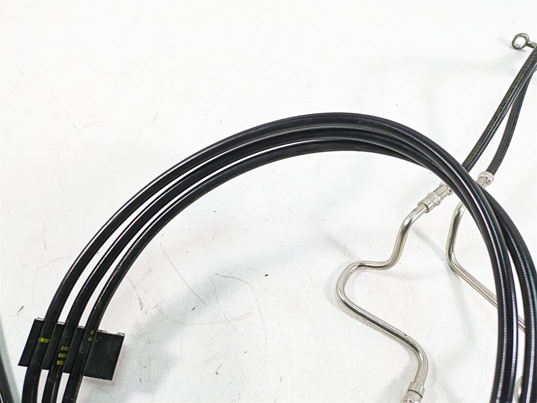 2020 Harley Touring FLHX Street Glide Front Abs Brake Line Hoses Set 41800541 {{ shop.shopifyCountryName }} - Mototech271