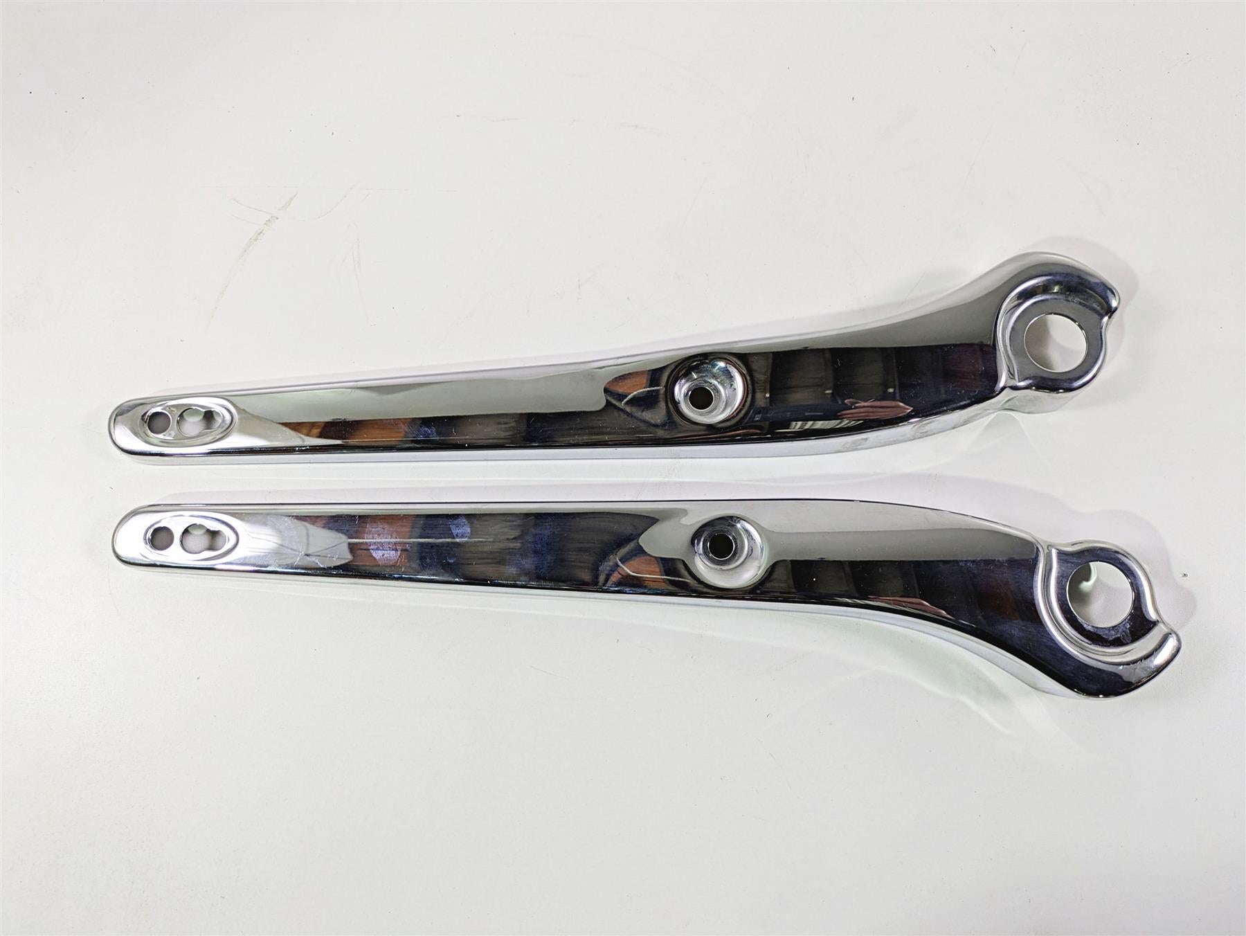 2011 Harley FXDC Dyna Super Glide Rear Fender Struts Braces 59138-06A 59171-06A {{ shop.shopifyCountryName }} - Mototech271