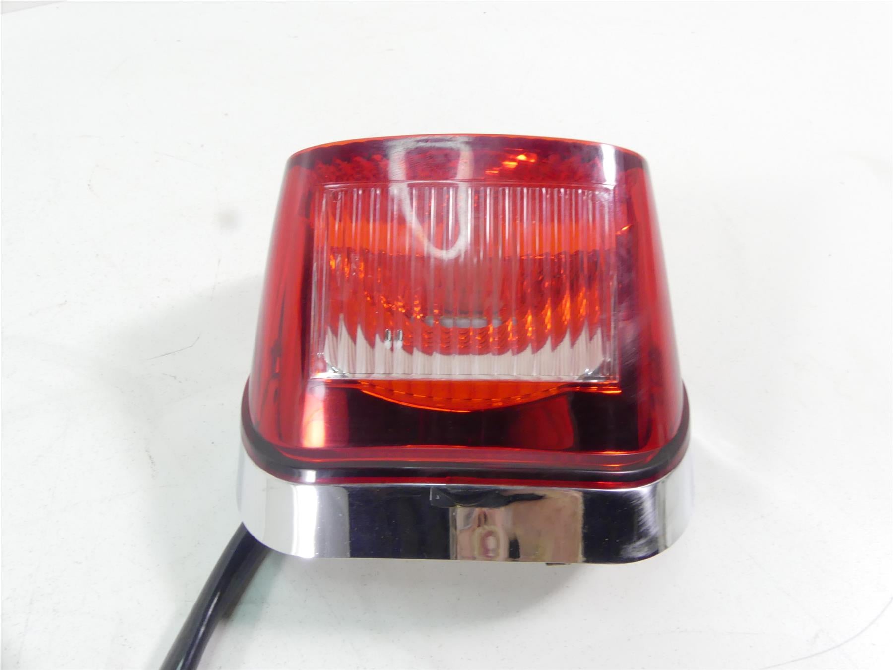 2004 Harley FLHTC SE CVO Electra Glide Tail Light Taillight & Wiring 68140-04 {{ shop.shopifyCountryName }} - Mototech271