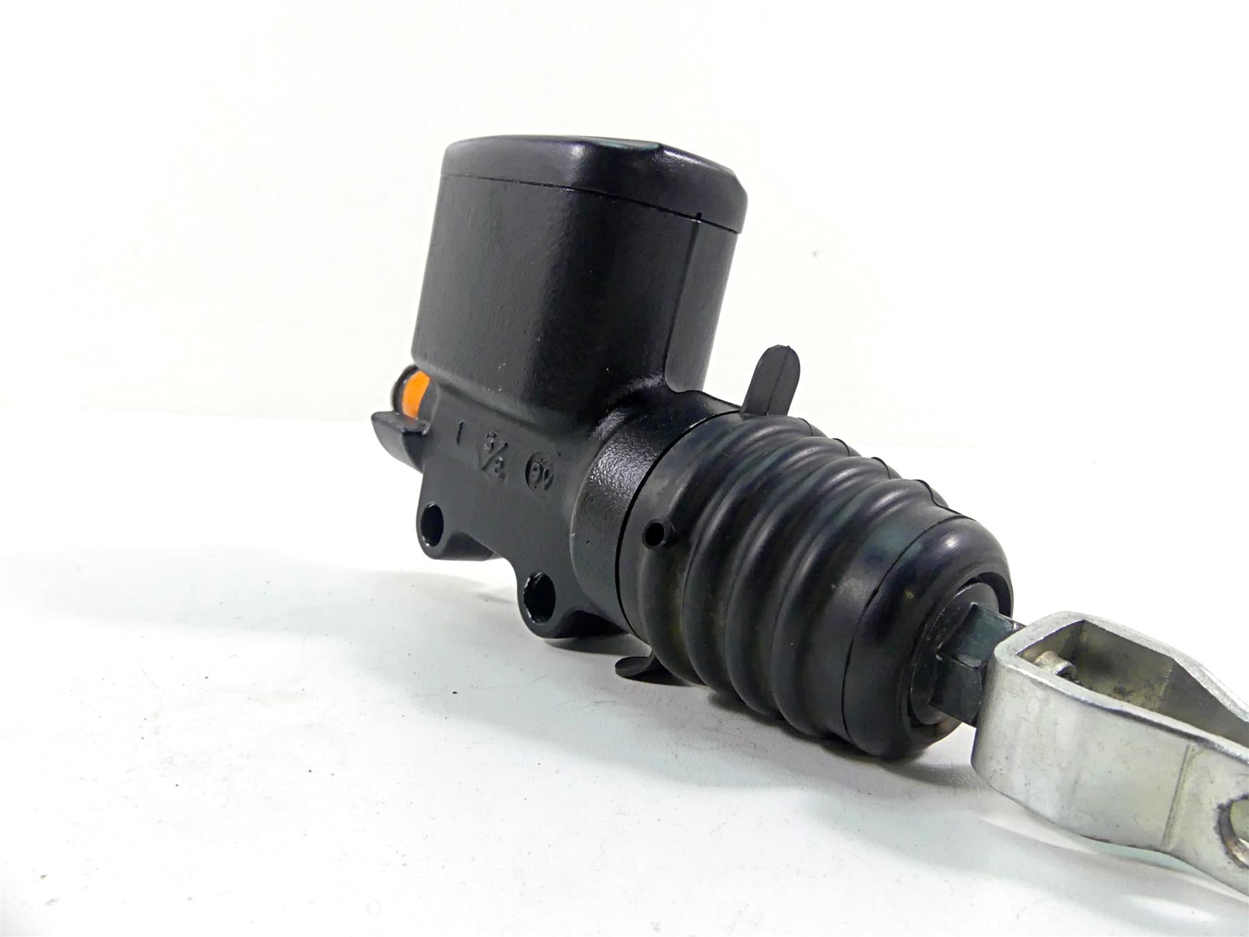 2020 Harley Softail FXST Standard Rear Brake Master Cylinder 5/8" 41700460 {{ shop.shopifyCountryName }} - Mototech271