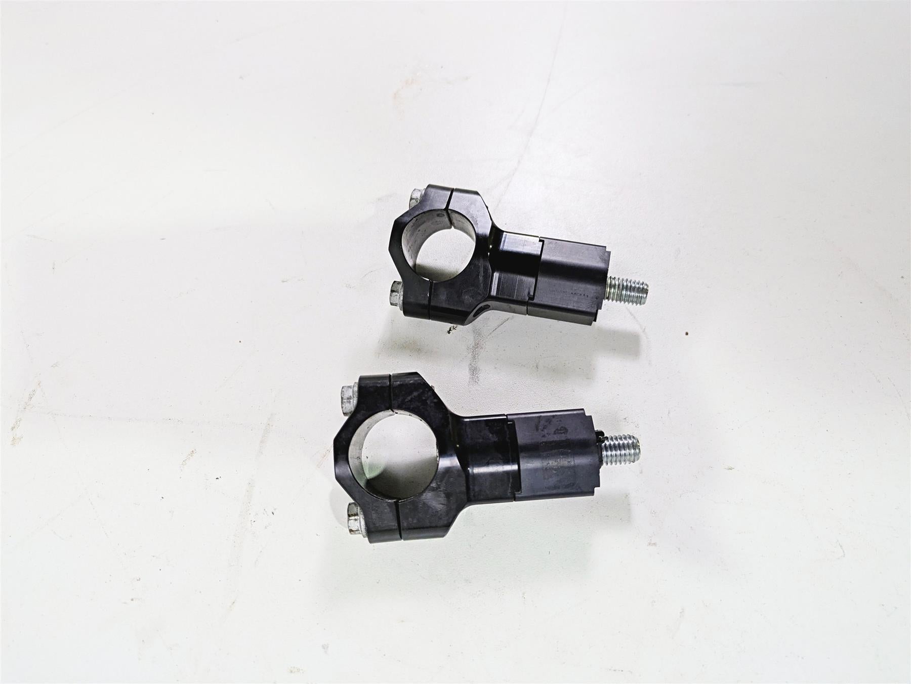 2020 KTM 1290 Super Adventure R Handlebar Riser + Extension Holder 00050000927 {{ shop.shopifyCountryName }} - Mototech271