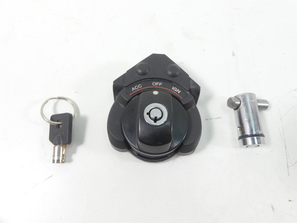 2013 Harley Davidson VRSCF Muscle Ignition Switch Key Steering Lock Set 70020-05 {{ shop.shopifyCountryName }} - Mototech271