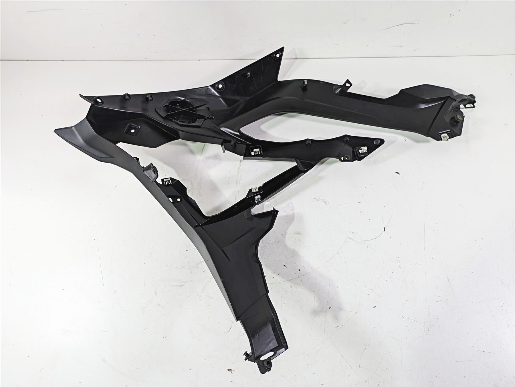 2019 BMW S1000XR K49 Right Main Fairing Cover Set 46638549032 46637717170 {{ shop.shopifyCountryName }} - Mototech271