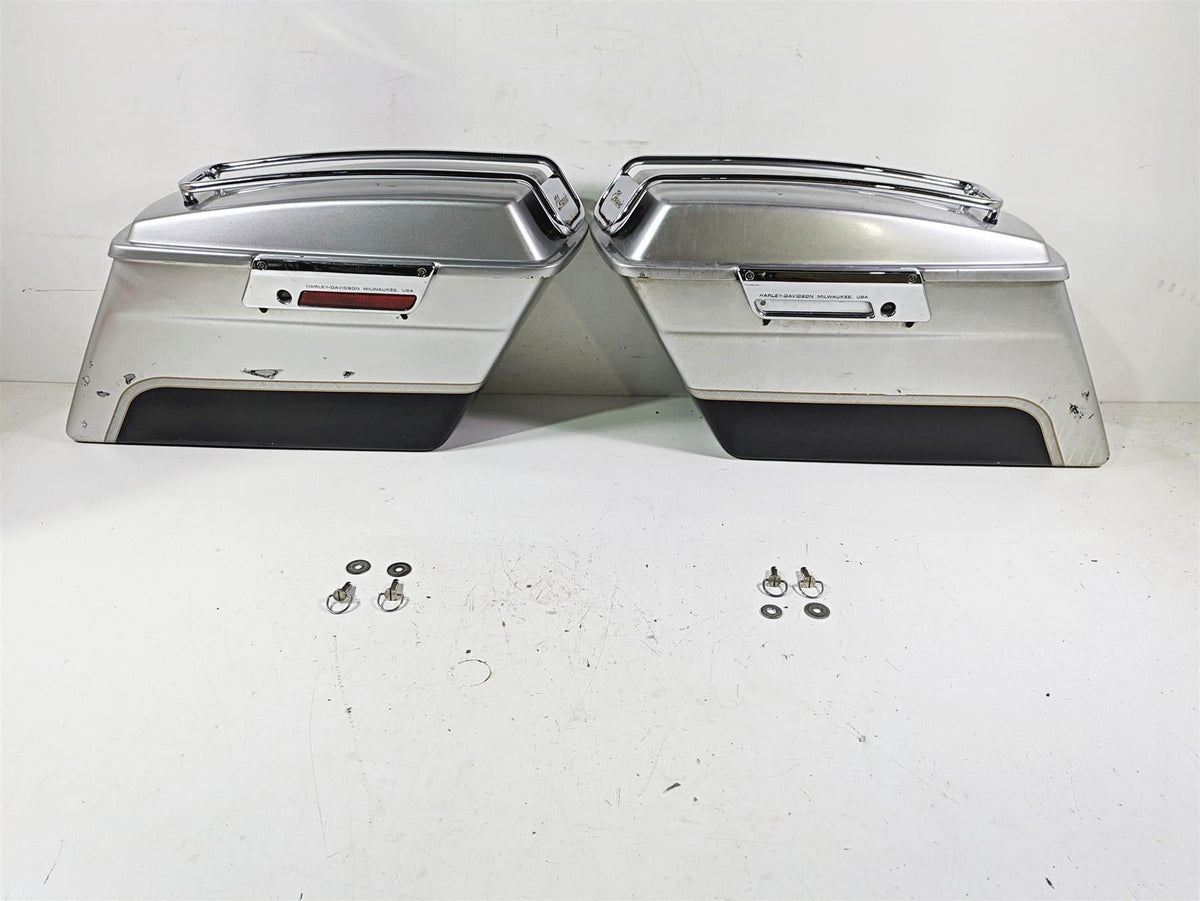2003 Harley Touring FLHTCUI 100TH E-Glide Saddlebag Saddle Bag Set Read 90753-93 {{ shop.shopifyCountryName }} - Mototech271