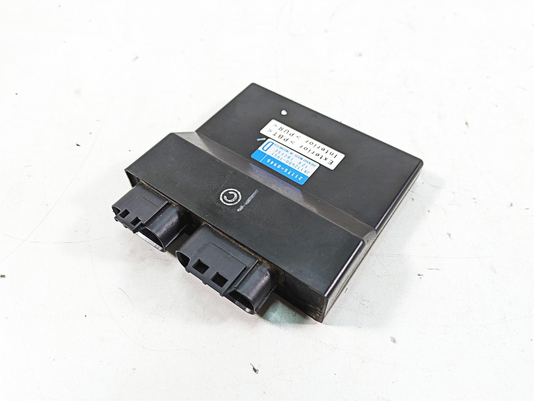 2016 Kawasaki Ninja EX300 Cdi Ecu Ecm Engine Control Module Denso 21175-0945 {{ shop.shopifyCountryName }} - Mototech271