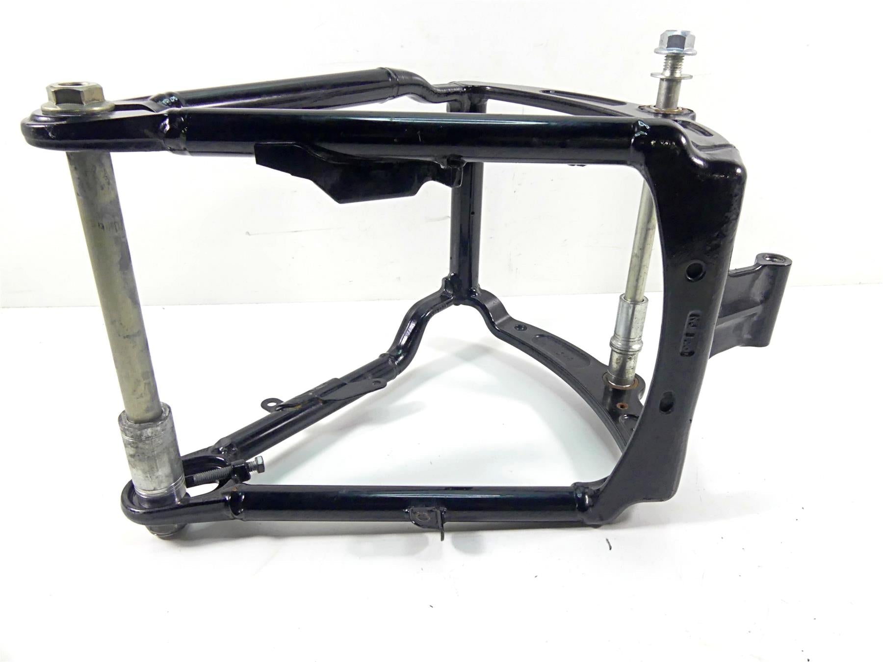 2016 Harley Softail FLS Slim Rear Swingarm Swing Arm & Axle 47573-11BHP {{ shop.shopifyCountryName }} - Mototech271