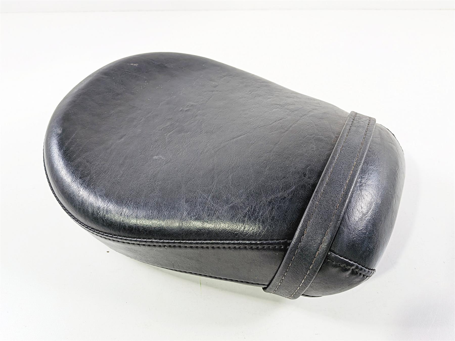 2006 Yamaha XVZ1300 Royal Star Rear Seat Saddle 1D6-24750-00-00 {{ shop.shopifyCountryName }} - Mototech271