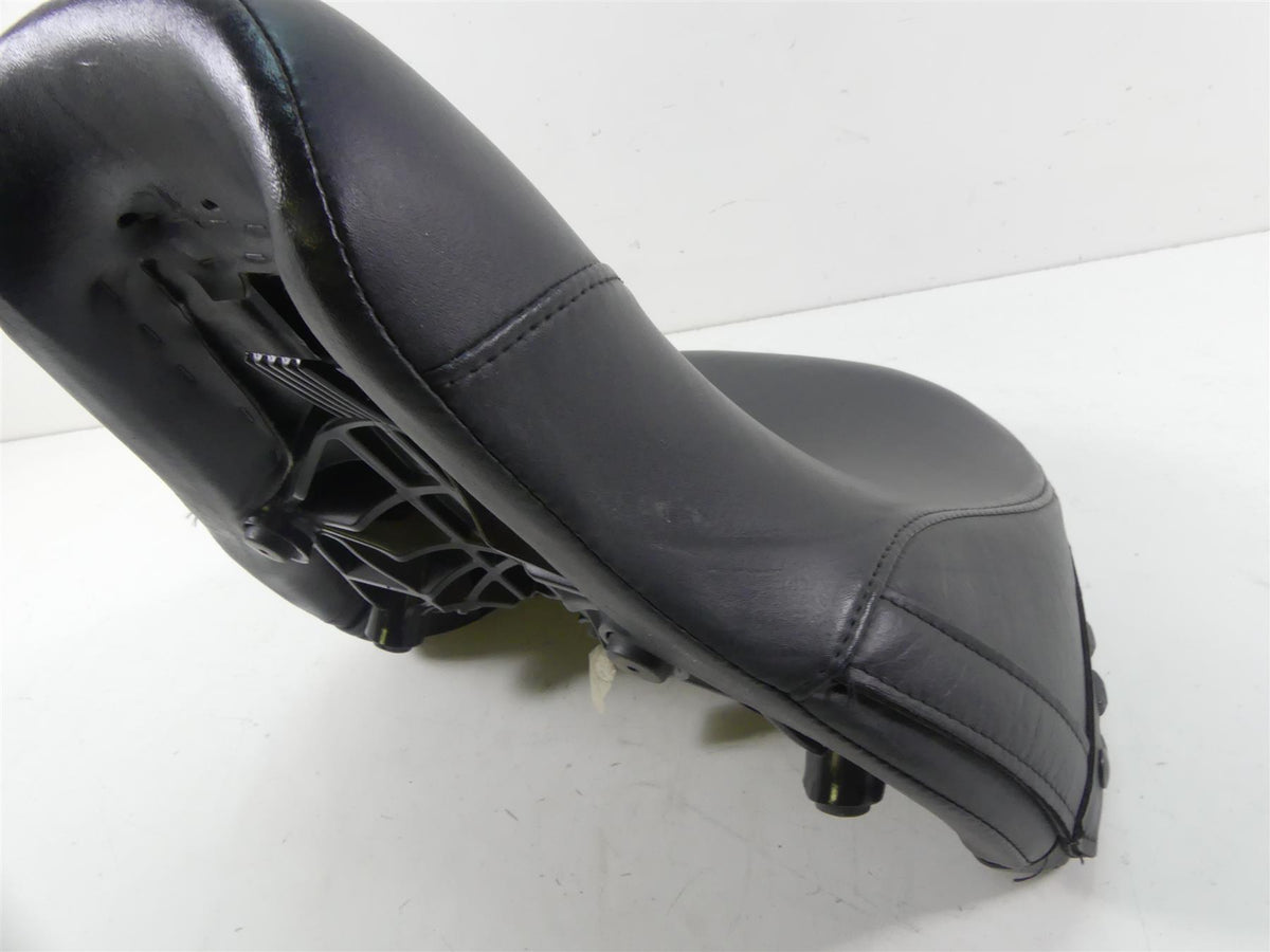 2018 Harley FLHC Softail Heritage Front Rider Driver Saddle Seat - Nice 52000271 {{ shop.shopifyCountryName }} - Mototech271