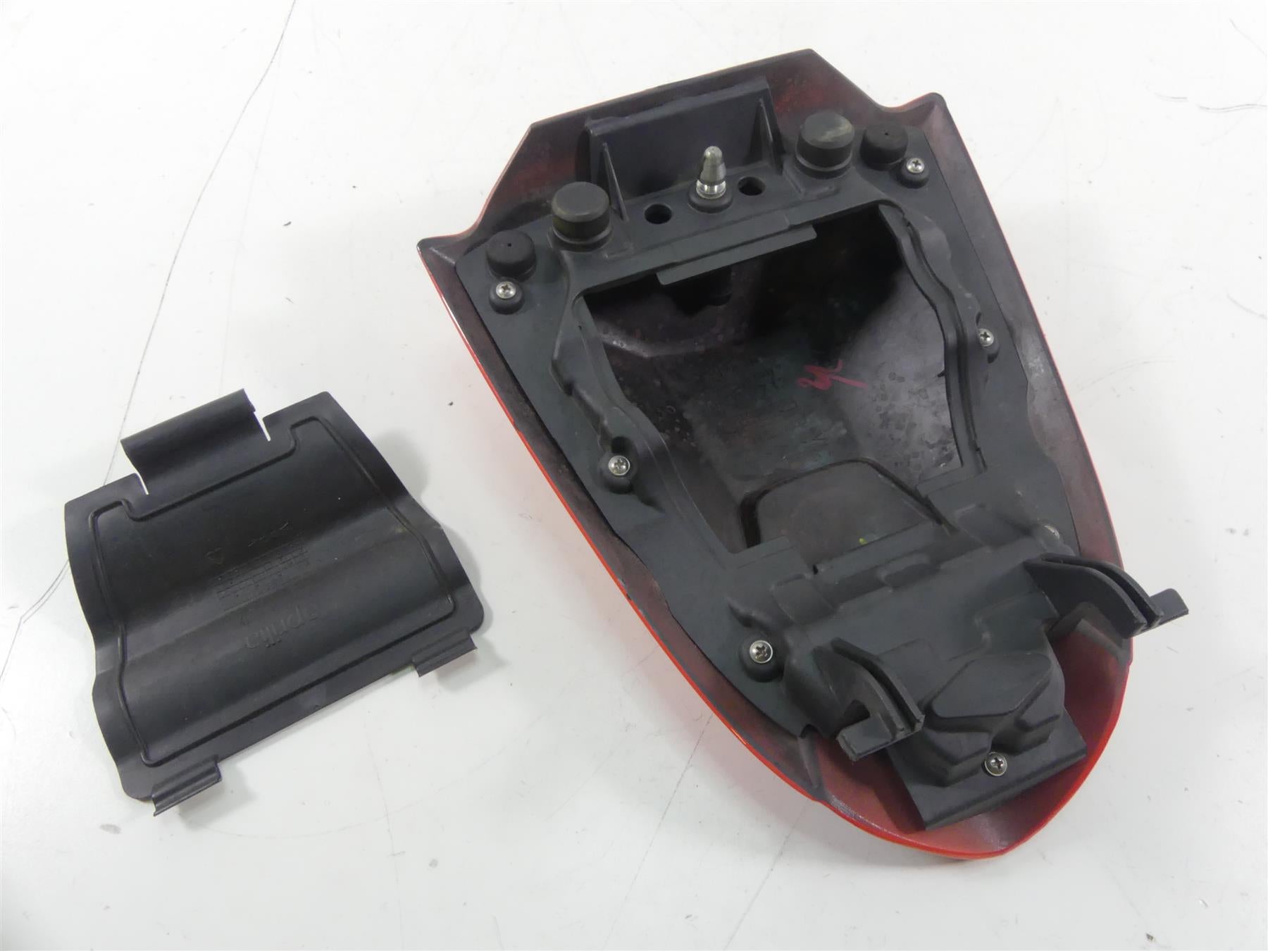 2004 Aprilia RSV1000 R Mille Rear Passenger Seat Cowl Cover AP8129330 {{ shop.shopifyCountryName }} - Mototech271