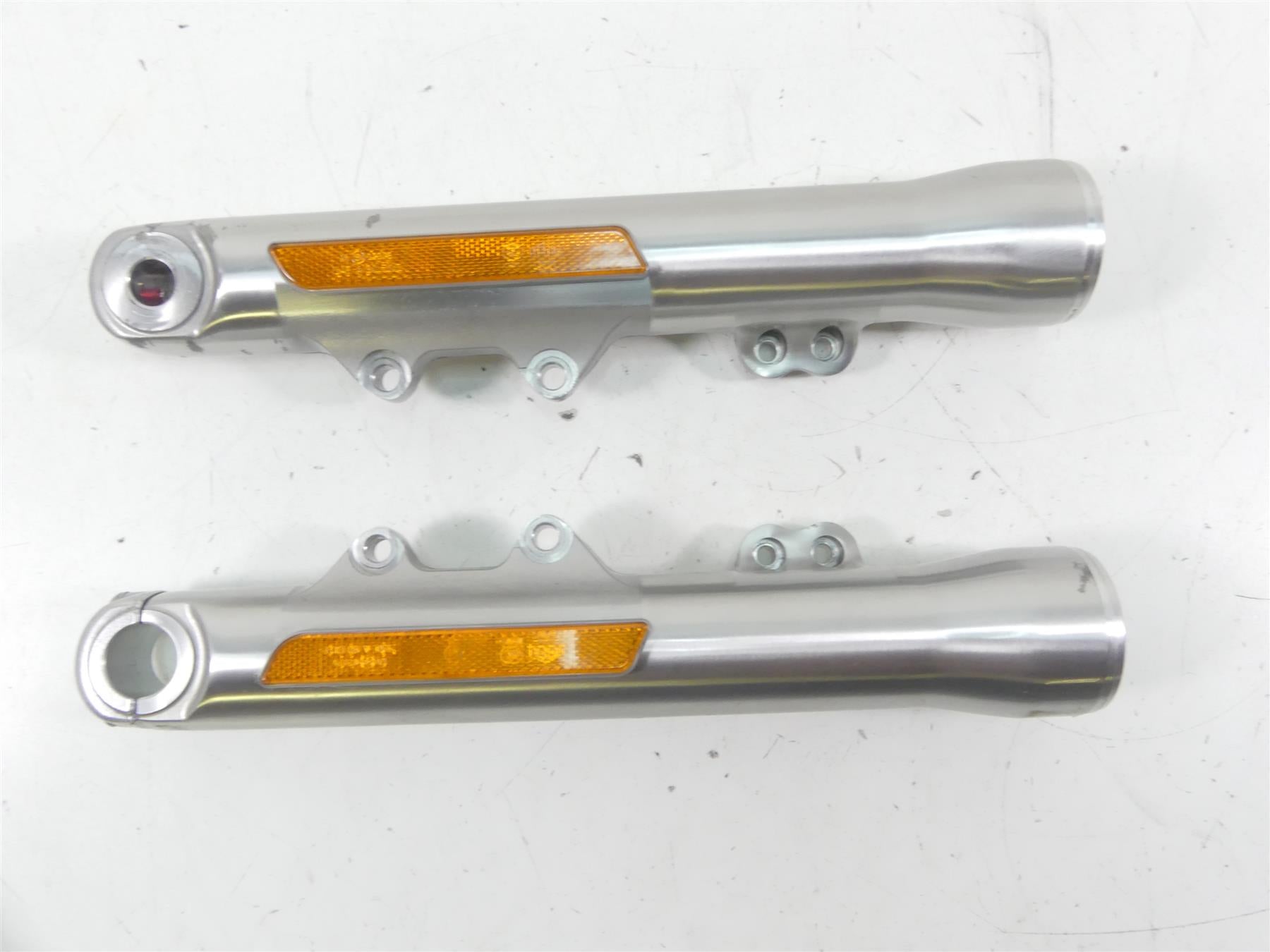 2014 Harley FXDL Dyna Low Rider Showa Lower Dual Brake Fork Tube Set 45400052