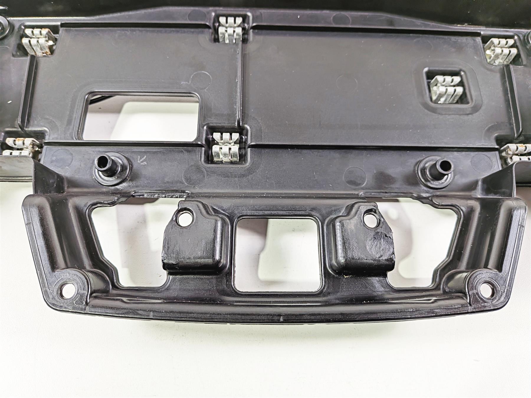 2016 Victory Cross Country Dash Panel & Speaker Mount Cover 5437065 {{ shop.shopifyCountryName }} - Mototech271
